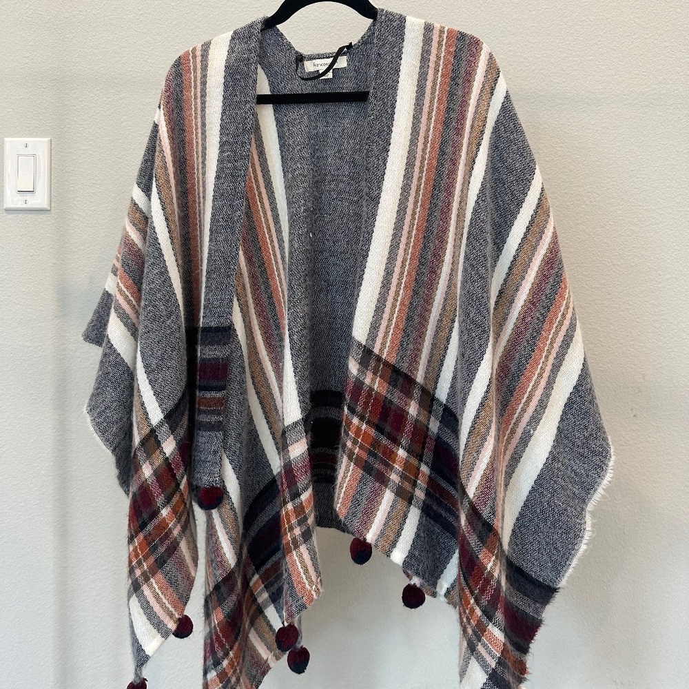 FRANCESCA’S shawl, size ONE SIZE, color ASSORTED